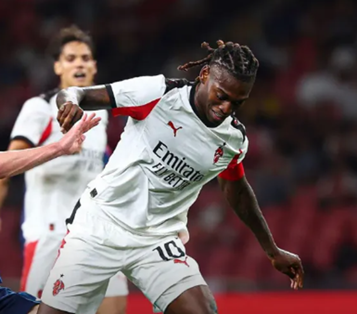 Rafael Leao ketika bermain melawan Arsenal di Singapura