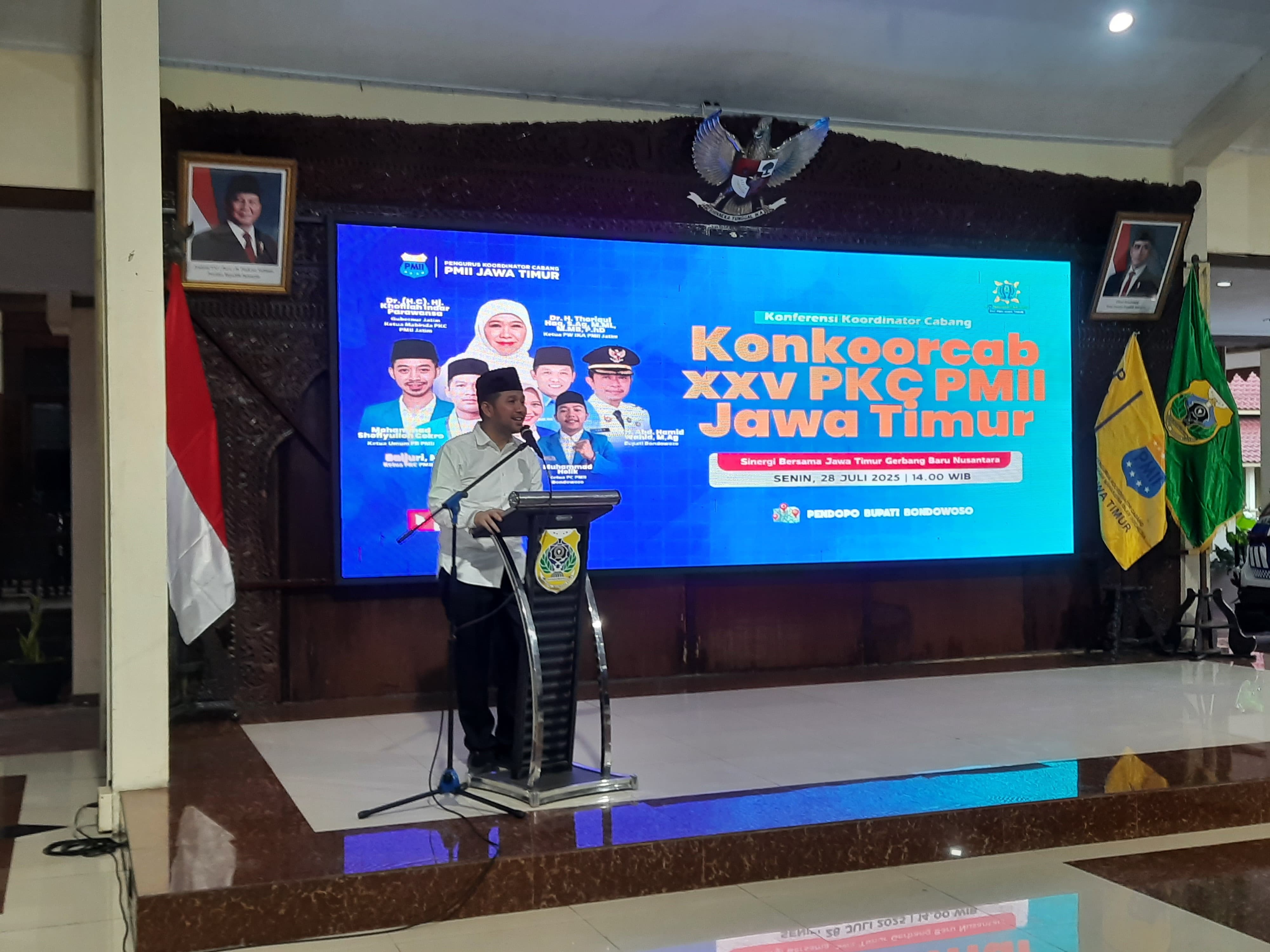 PENUH MAKNA: Emil Elestianto Dardak saat memberikan sambutan pembukaan Konkorcab PKC PMII Jatim ke-XXV