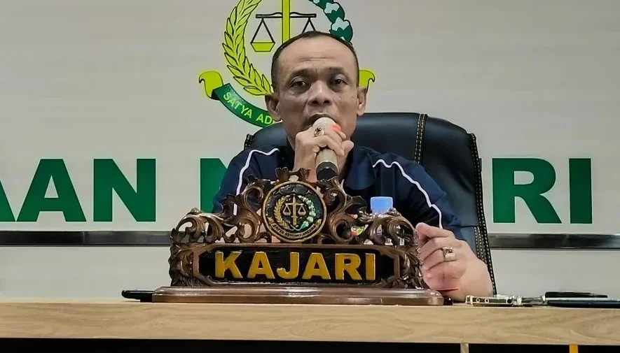 ICHWAN EFFENDI Kepala Kejaksaan Negeri (Kajari) Jember