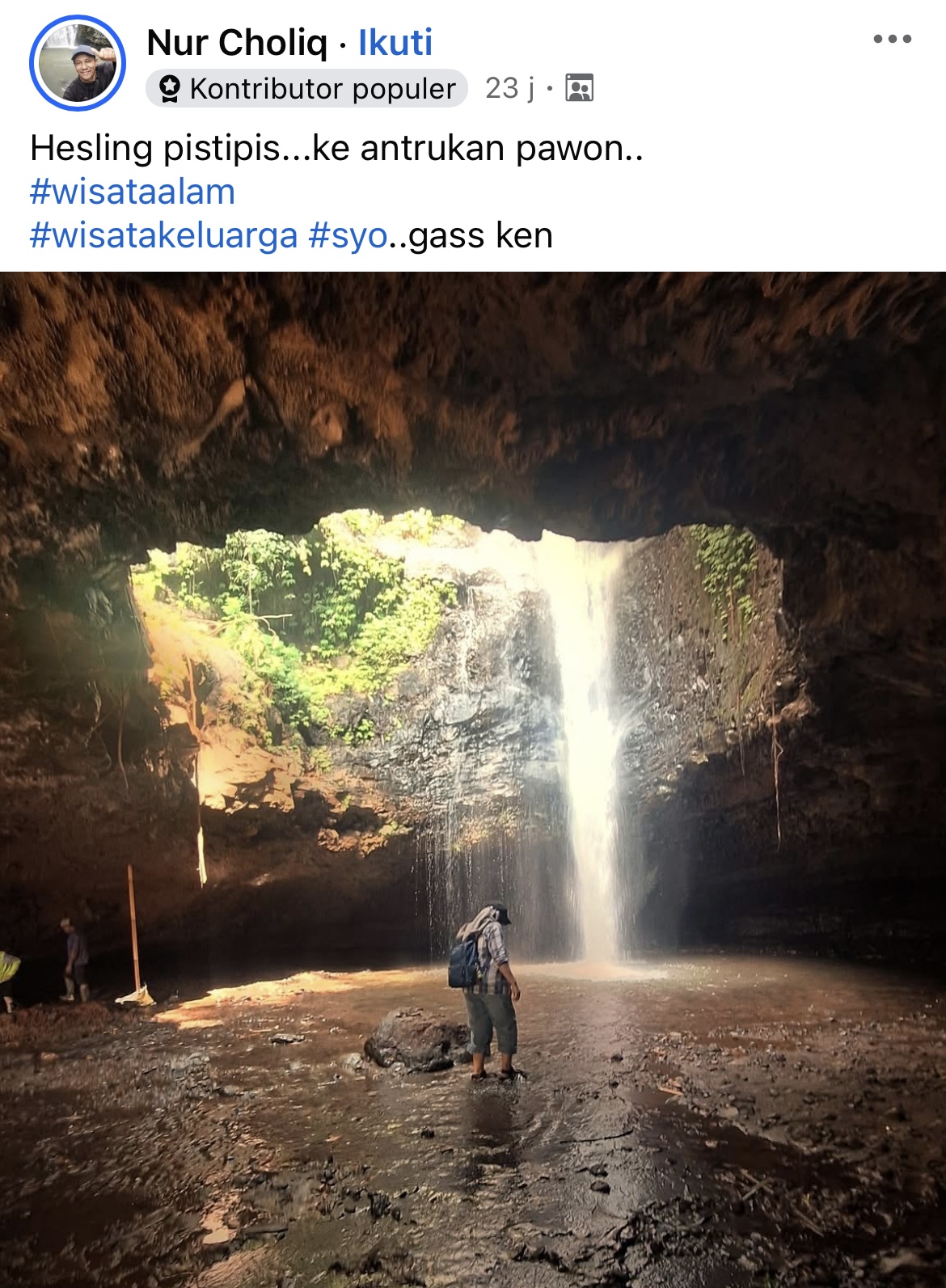 Kecantikan air terjun Antrukan Pawon yang terletak di Kecamatan Gucialit.