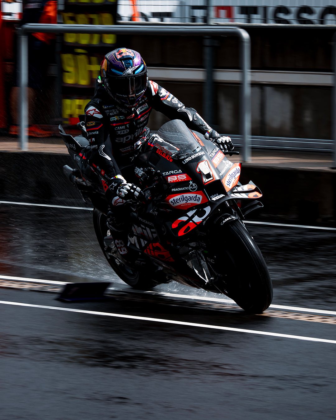 Rider tim Aprilia, Jorge Martin, di Sirkuit Brno.