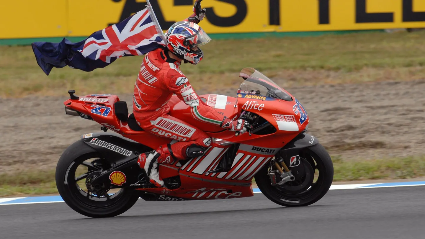 Casey Stoner ketika membalap untuk tim Ducati.