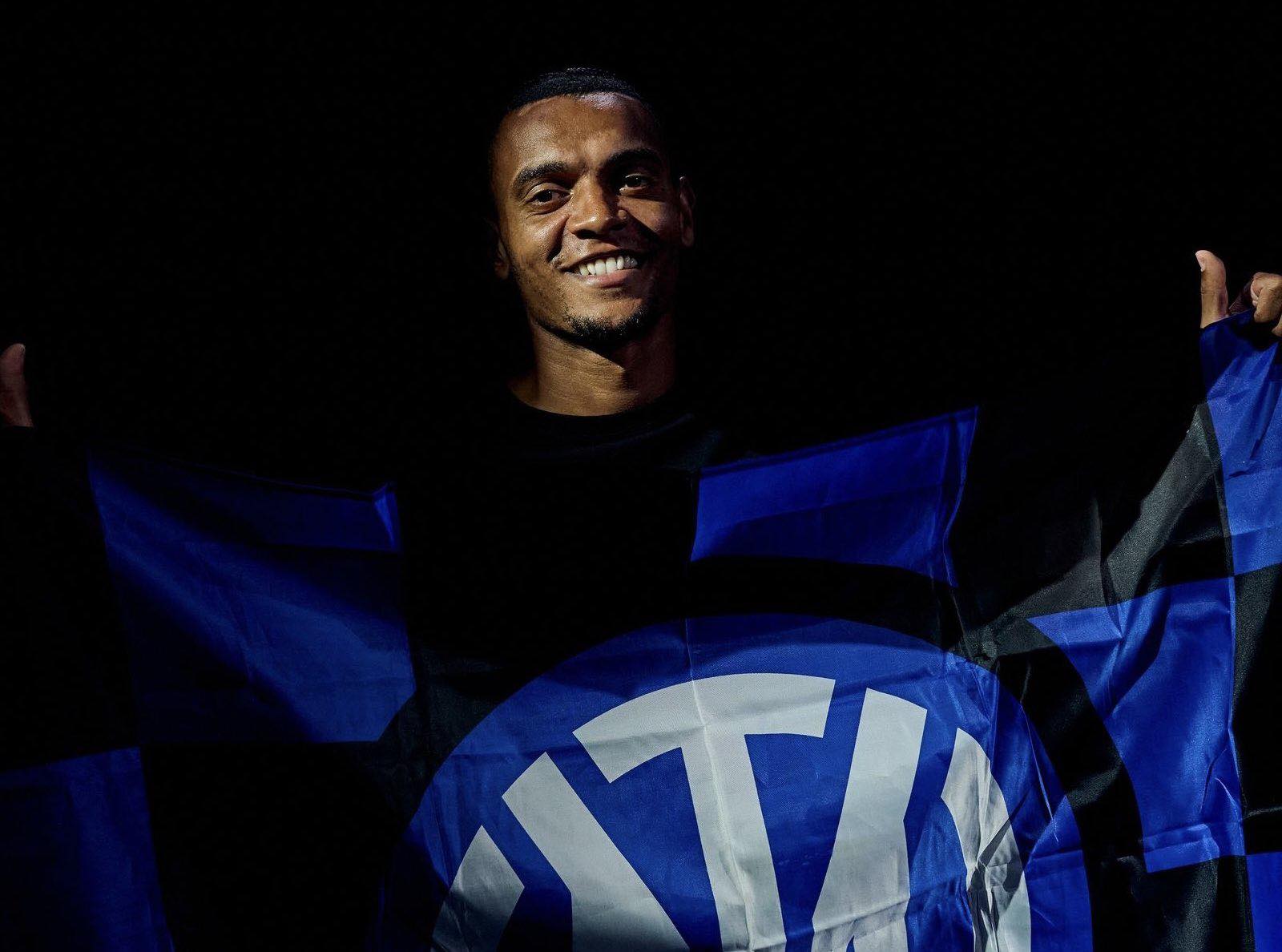 Manuel Akanji