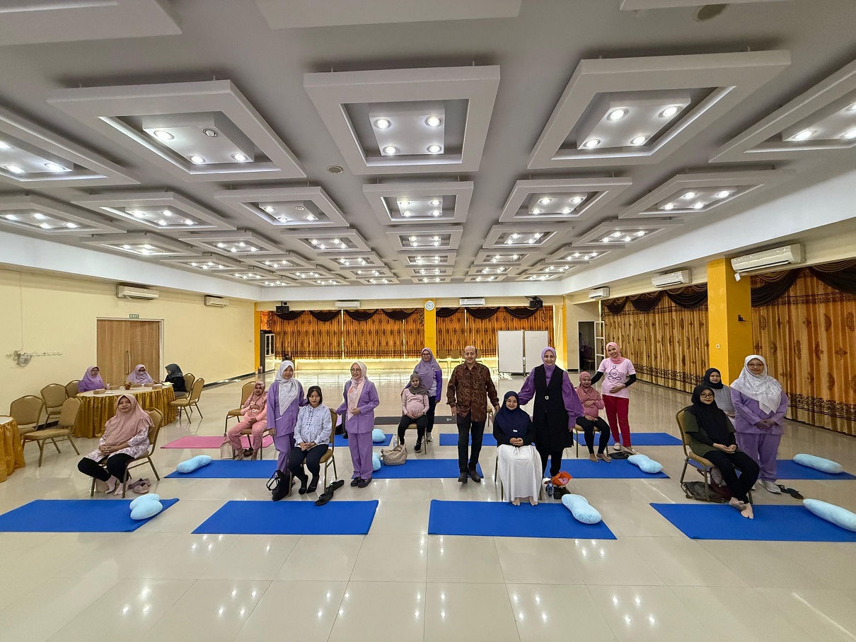 BUMIL SEHAT: Owner Bina Sehat Grup dr Faida meresmikan Prenatal Yoga dan Dance for Pregnancy di RSBS.