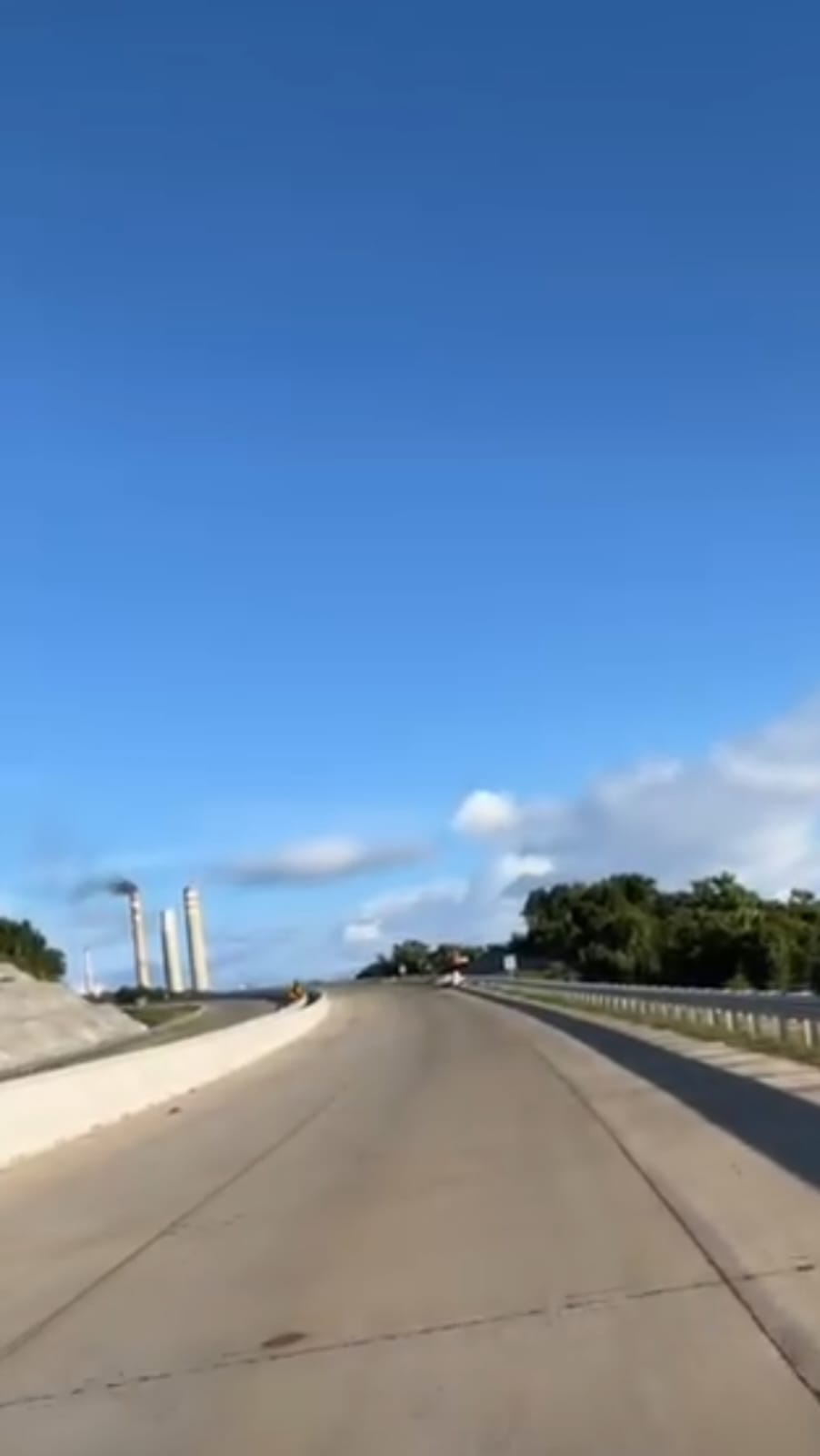 SUDAH MULUS: Jalan Tol Probowangi yang hampir selesai di garap (ig : situbondo.pride)