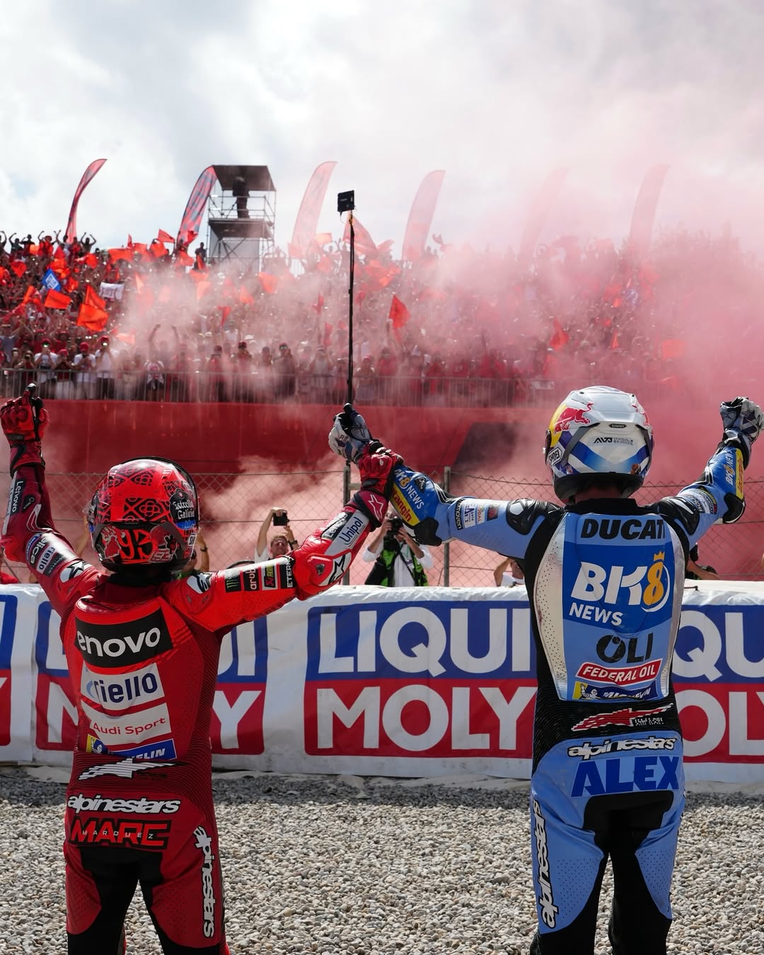 Marc dan Alex Marquez selebrasi di Catalunya, Barcelona.