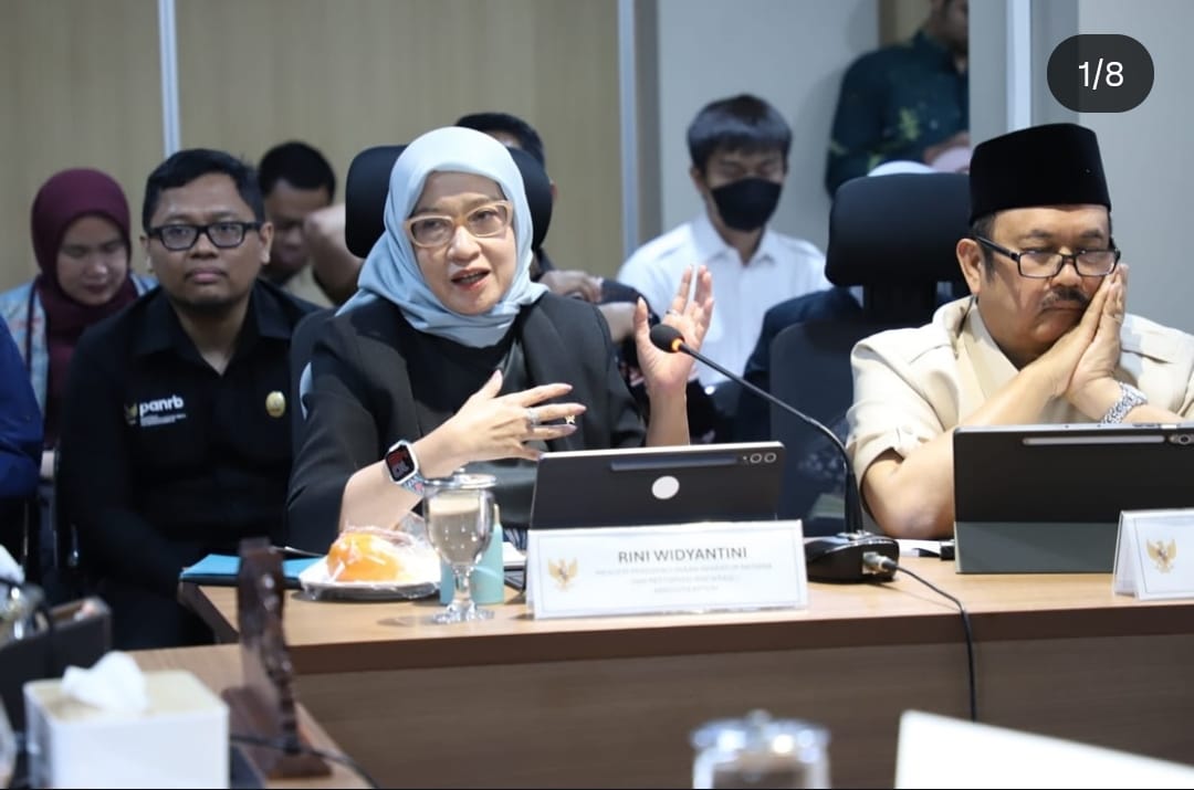 Menteri Pendayagunaan Aparatur Negara dan Reformasi Birokrasi (Menpan-RB) Rini Widyantini menjelaskan, saat ini pihaknya kini fokus menyelesaikan tahapan pengangkatan PPPK tahun 2024. (Instagram offic