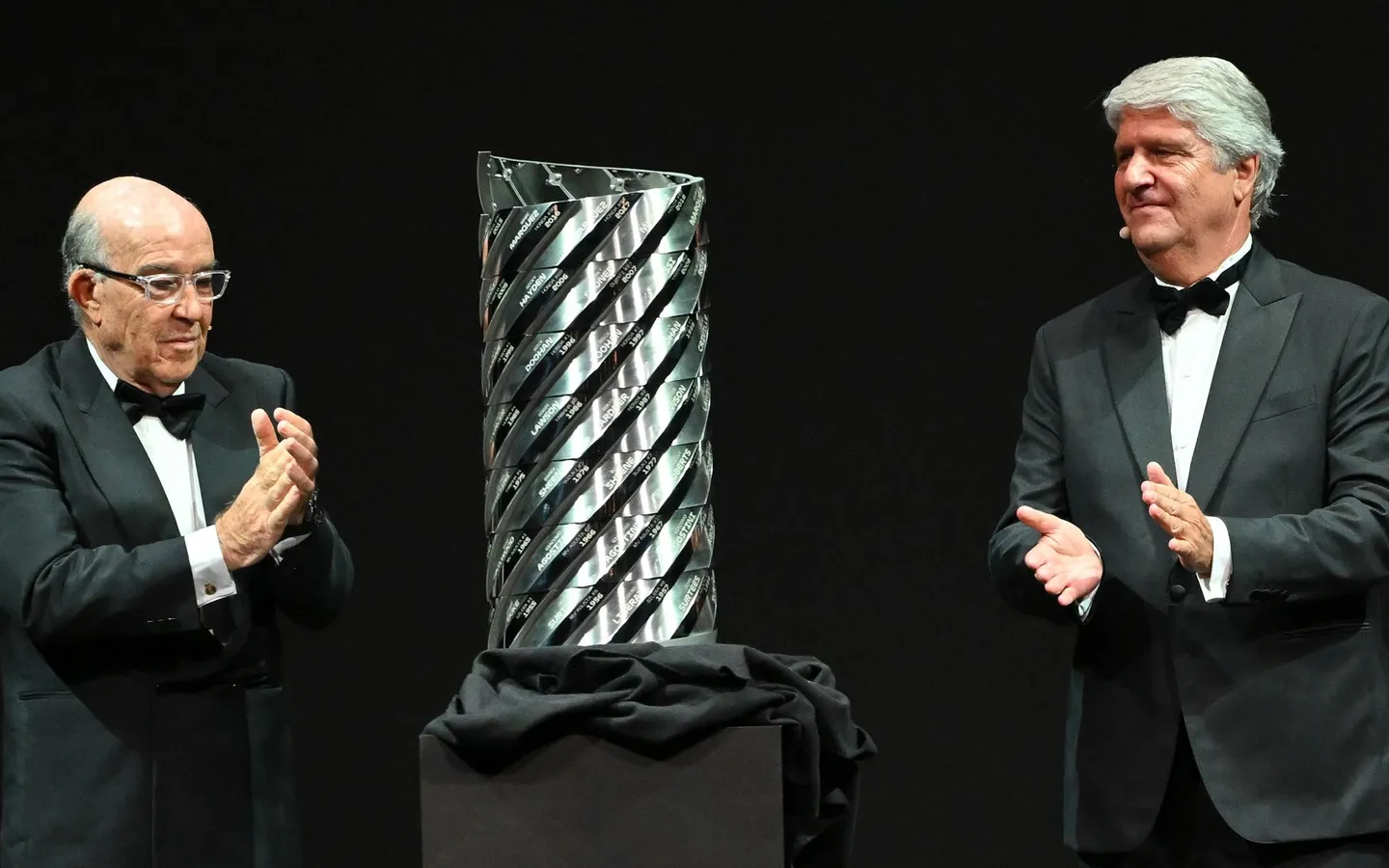 Tower of Champion MotoGP diperbarui pada 2025 ini. Trofi yang memuat 76 nama juara dunia ini didesain ulang dengan lebih futuristik.