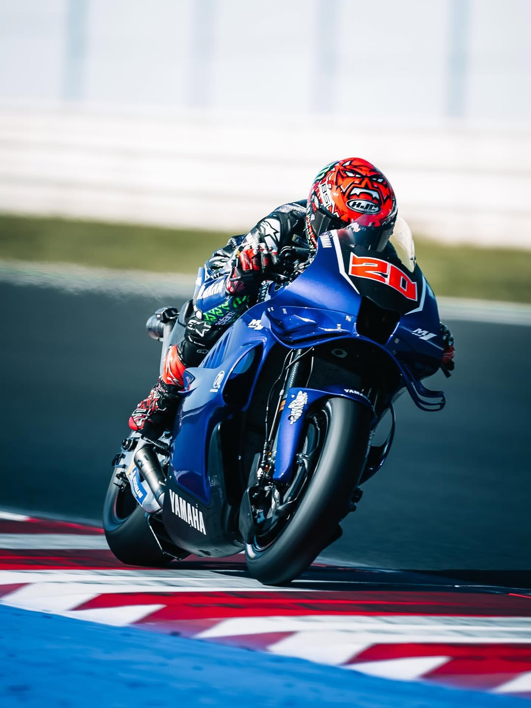 Fabio Quartararo menjajal motor prototipe Yamaha bermesin V4 di Misano Test.
