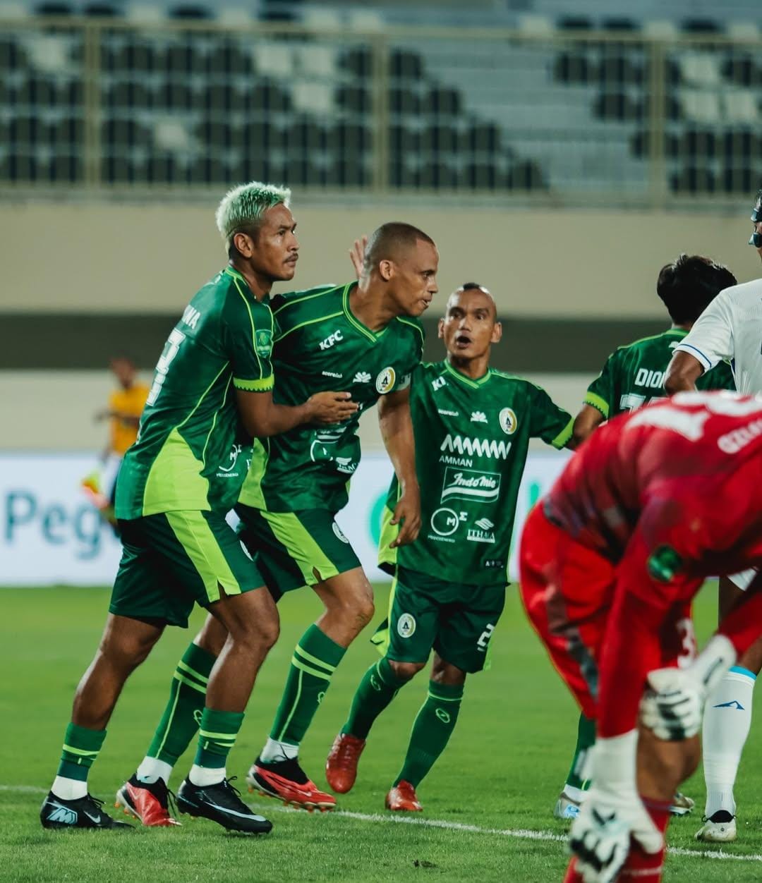 SELEBRASI : Aksi pemain PSS Sleman saat pertandingan berlangsung (ig : PSS sleman)