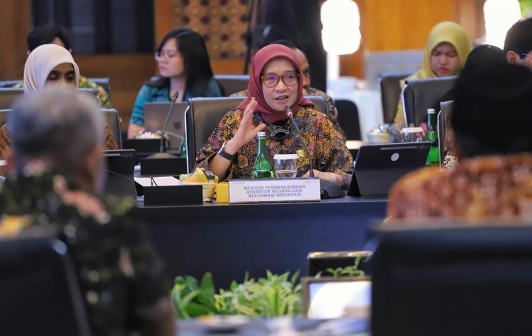 Menteri Pendayagunaan Aparatur Negara dan Reformasi Birokrasi Rini Widyantini. (instagram/official.riniwidyantini)