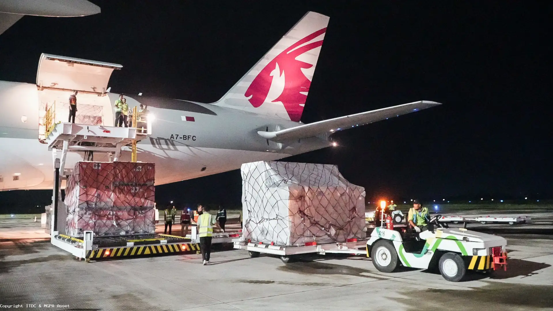 Logistik MotoGP telah tiba di Lombok, 390 ton logistik itu langsung dikirim ke Mandalika.