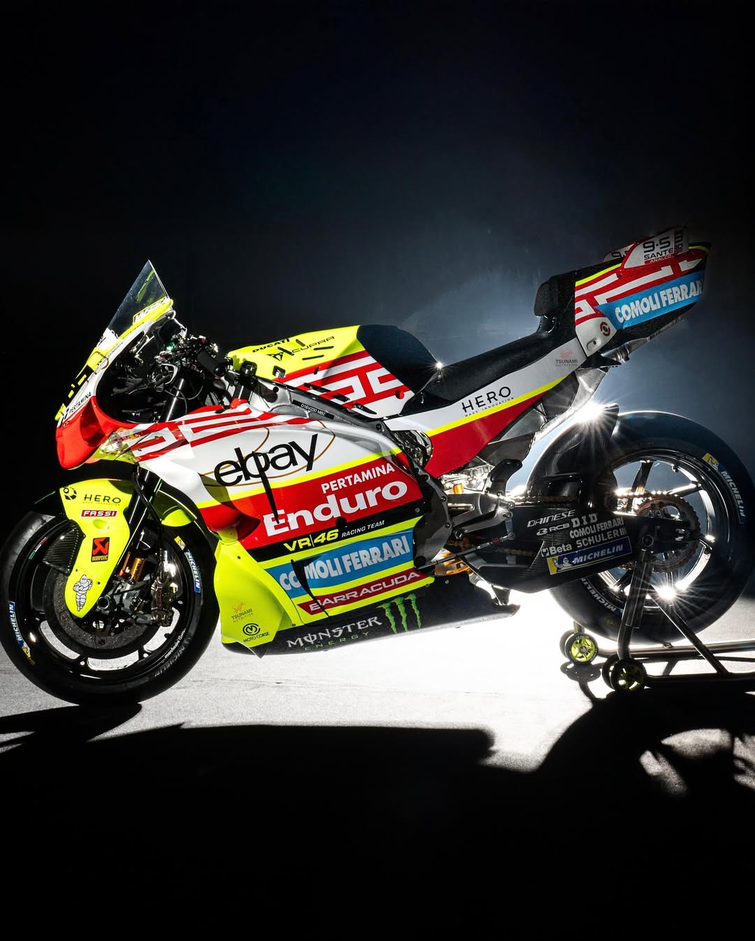 Tim VR46 menggunakan livery spesial bercorak batik Lombok dan warna merah-putih pada Ducati Desmosedici di MotoGP Mandalika.