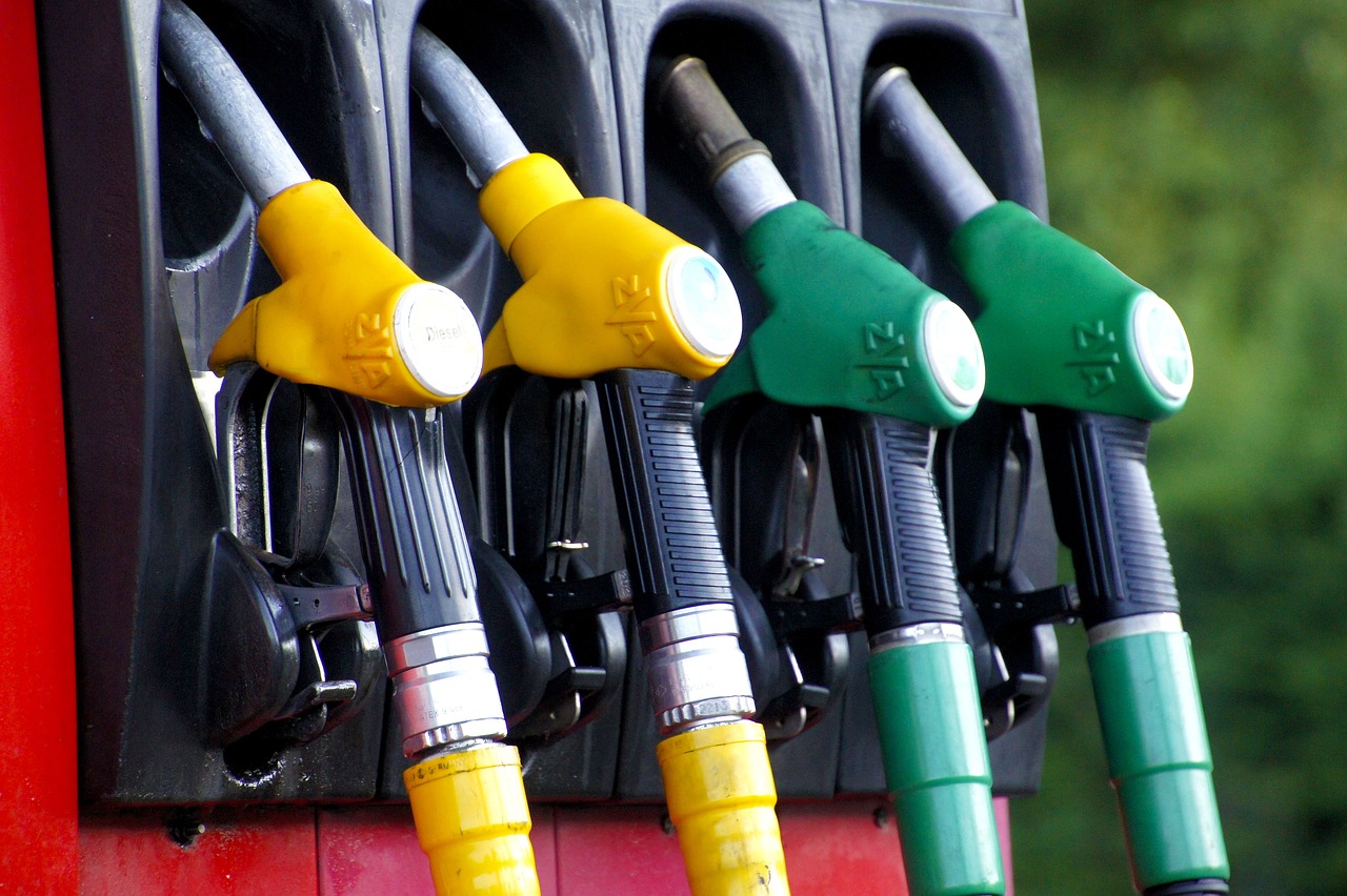 Sejumlah SPBU swasta menolak menjual bahan bakar Pertamina karena spesifikasi dianggap tidak sesuai standar teknis. Foto: IADE-Michoko via Pixabay