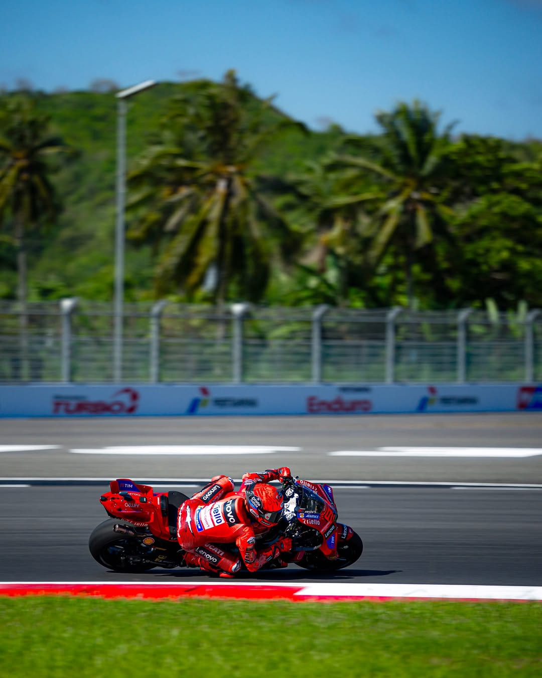 Marc Marquez di Sirkuit Mandalika, Lombok, Indonesia.
