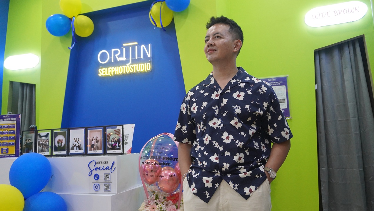 TERUS BANGKIT: Rizaldy Baihaqqy, yang terus merambah ke dunia bisnis dengan segmen gen Z dan milenial, meski harus mengawali jalan bisnis yang tak mudah.