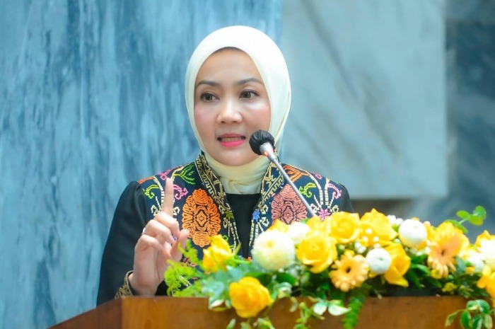 Menyoroti aksi santri geruduk kediaman anggota DPR, Atalia Praratya terkait polemik usulan anggaran pembangunan ulang Ponpes Al Khoziny. (Instagram.com/@ataliapr)
