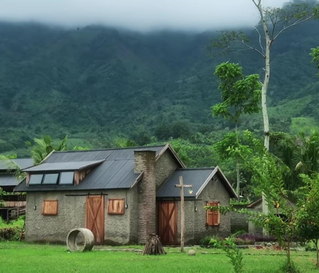 Suasana peternakan Harjo Lestari yang disebut sebagai Swiss-nya Jember. (tiktok/harjolestarifarm)