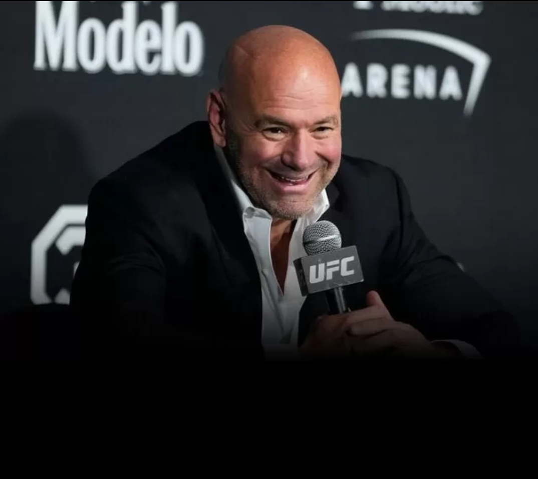 BERWIBAWA: Dana White saat melakukan sesi wawancara dengan awak media.