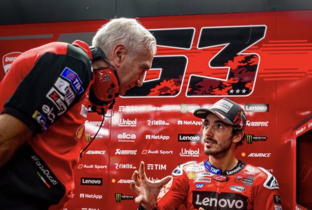 Davide Tardozzi sebut Bagnaia tak kehilangan kecepatan, hanya krisis kepercayaan diri. Dia jua menenegaskan Nicolo Bulega tampilkan hasil positif di Portimao.