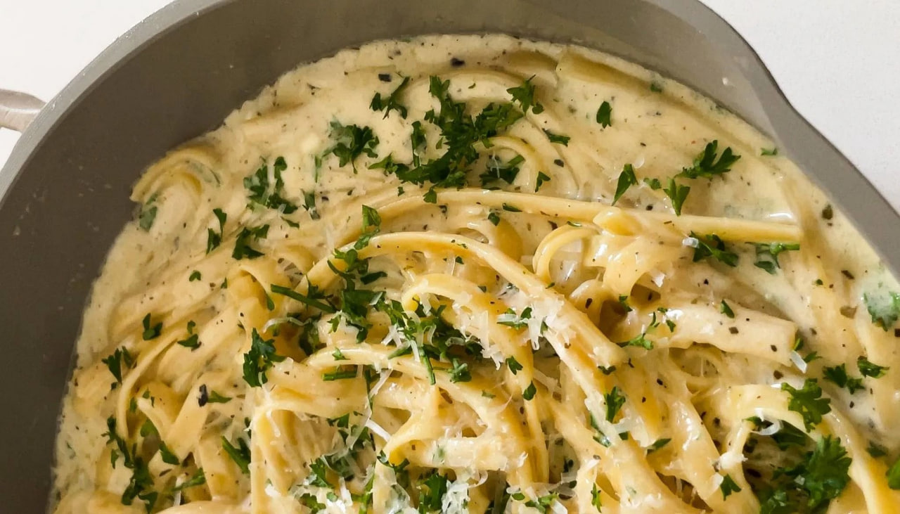 Fetuccini Alfredo, hidangan viral kekinian ala prancis. (Pinterest)