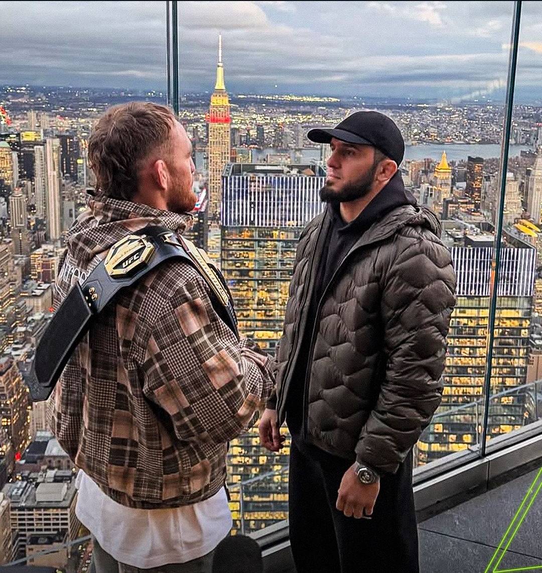 MENEGANGKAN:proses faceoff antara JDM vs Islam Makhachev sebelum pertandingan dimulai (ig:espnmma)