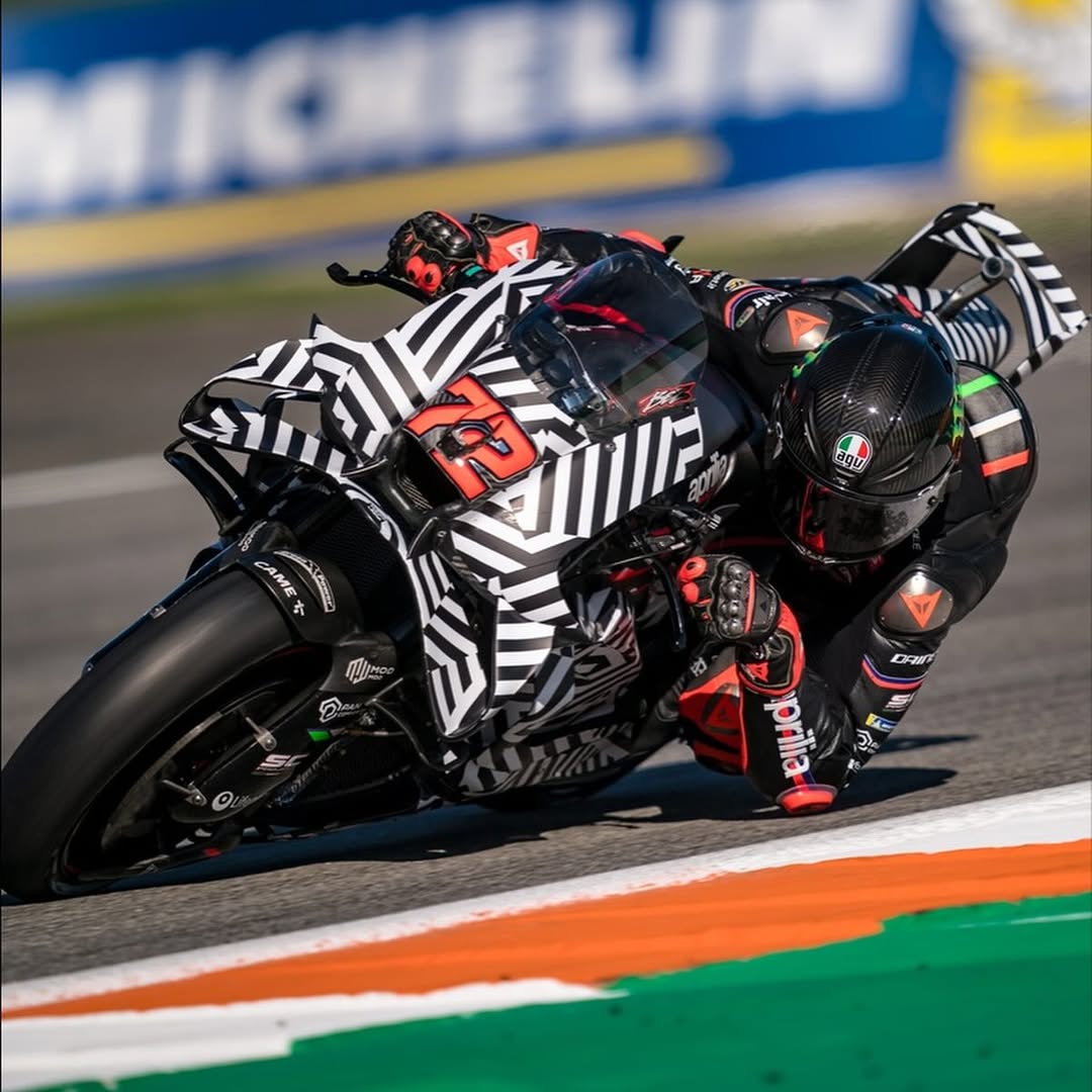 Marco Bezzecchi saat tes di Sircuit Ricardo Tormo, Valencia, Spanyol, Selasa (18/11/2025). Dia mengakui banyak item yang belum dicobanya di motor RS-GP.