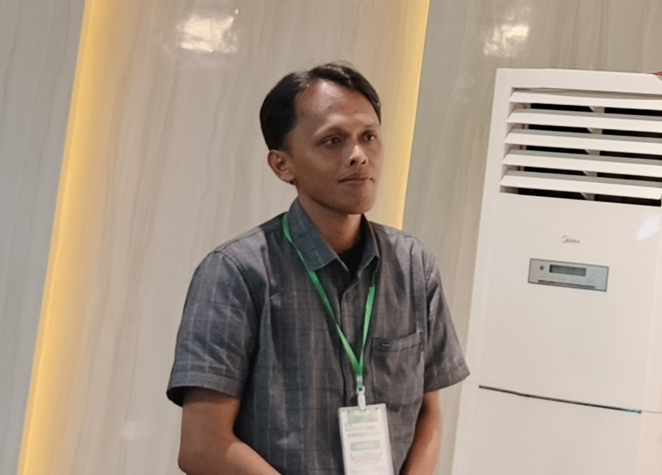 "Minimal pemerintah juga perlu melindungi peran dan dedikasi guru. Sehingga niat suci mendidik generasi bangsa ini tidak terus-terusan dihantui ancaman pidana." AHMAD MUNIR, Dosen FTIK UIN KHAS Jember