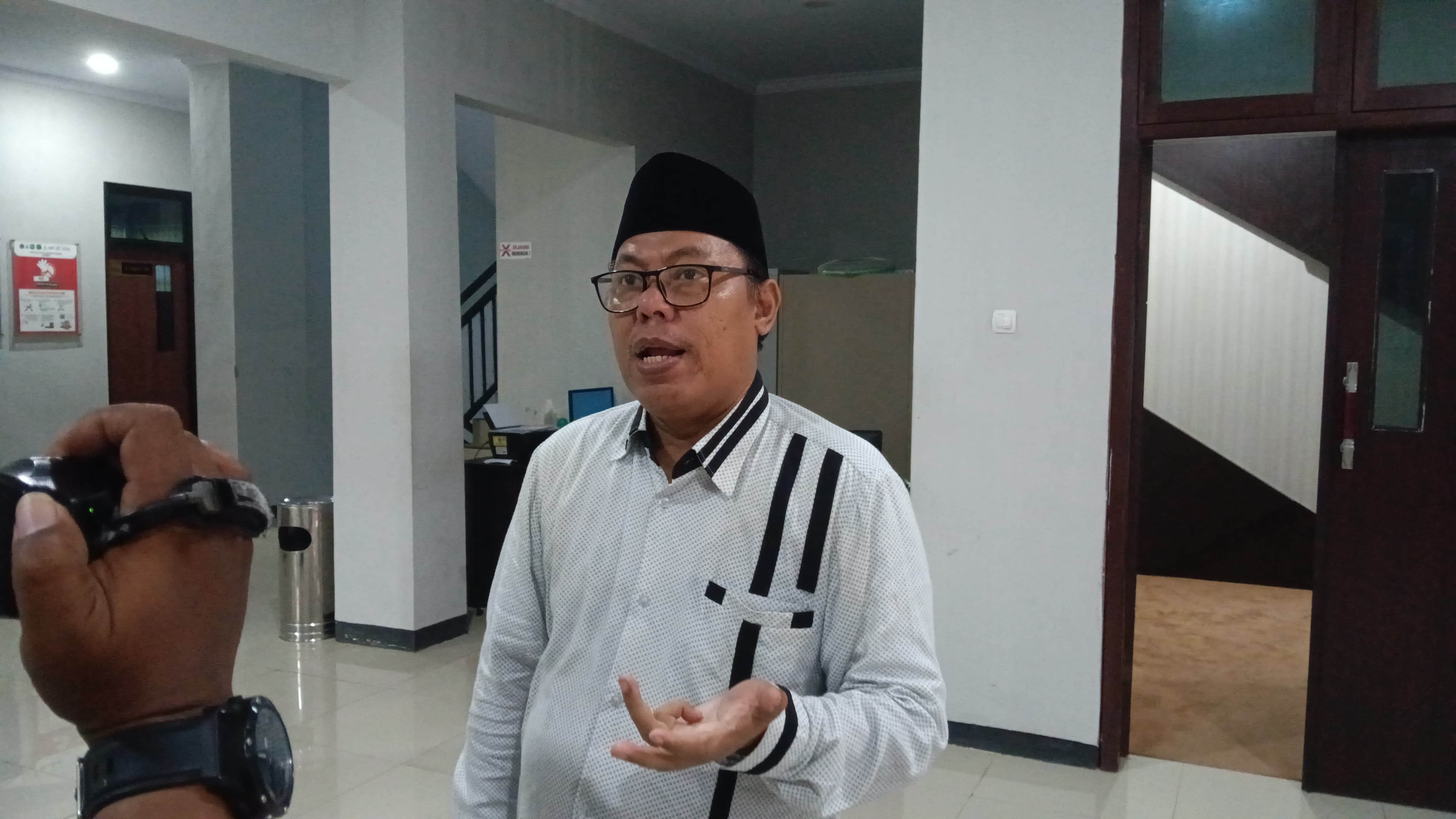 &nbsp;&ldquo;Ini tidak hanya soal status kepegawaian, tetapi berhubungan langsung dengan kualitas akademik.&rdquo; Prof HEPNI, Rektor UIN KHAS Jember.