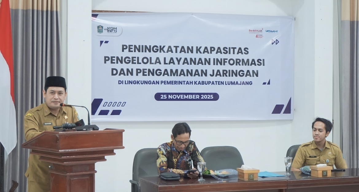 SAMPAIKAN: Kepala Dinas Komunikasi dan Informatika (Kominfo) Lumajang saat menyampaikan pentingnya informasi publik.(ATIEQSON MAR IQBAL/RAME)