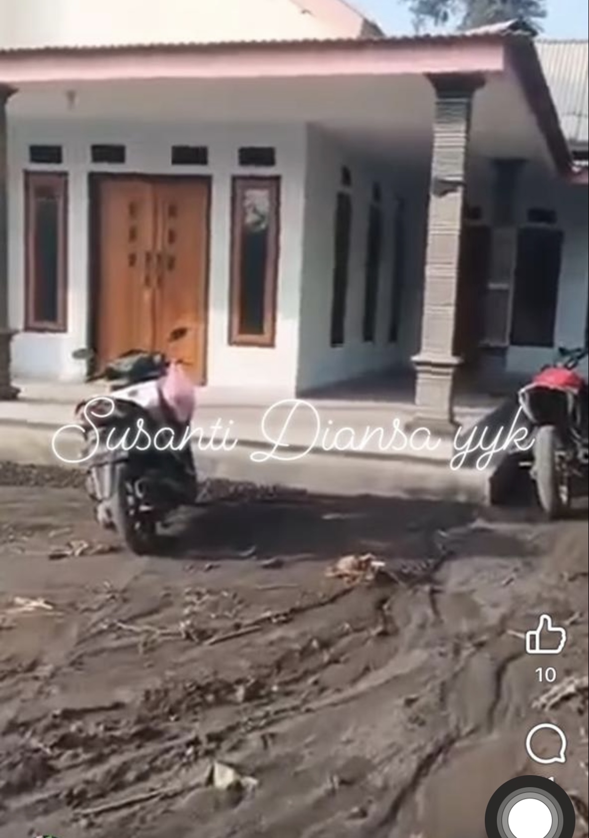 Kondisi rumah warga di Desa Supiturang, Kecamatan Pronojiwo selamat dari bencana erupsi.