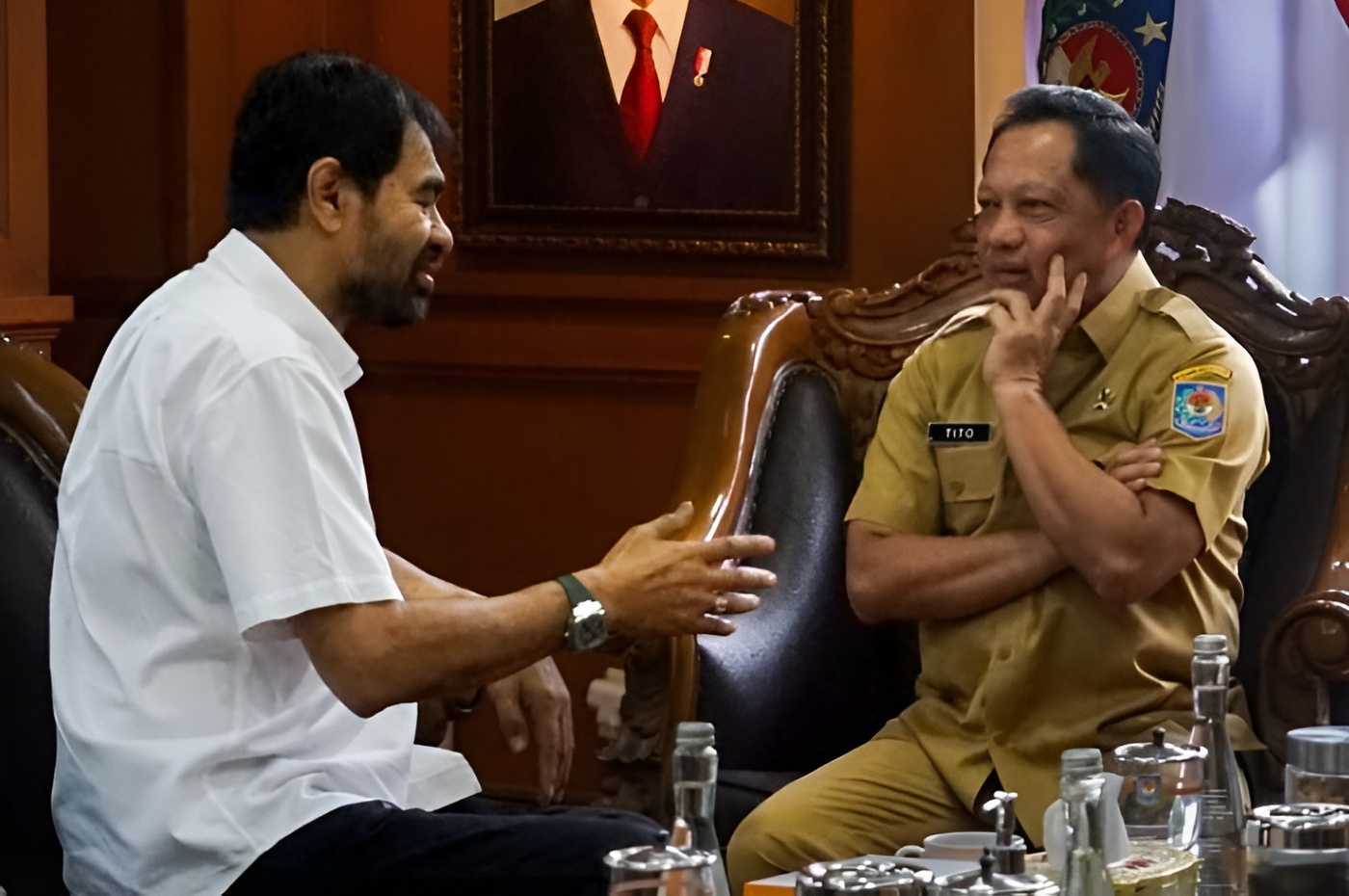 Kontroversi 3 bupati di Provinsi Aceh yang menyatakan tak sanggup atasi dampak bencana banjir bandang di wilayahnya. (Instagram.com/@muzakirmanaf1964)