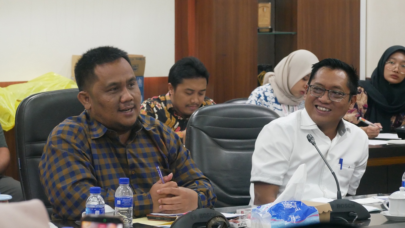 "Jika relawan merasa memiliki wadah, mereka efektif meringankan beban pemerintah daerah." BUDI WICAKSONO, Juru Bicara Fraksi Nasdem.