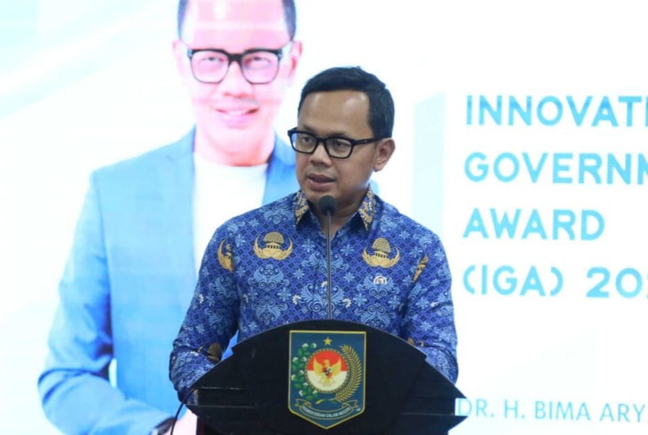 Wamendagri Bima Arya sebut Bupati Aceh Selatan bisa kena sanksi hingga pemberhentian tetap usai foto umrah viral. (Dok PAN)