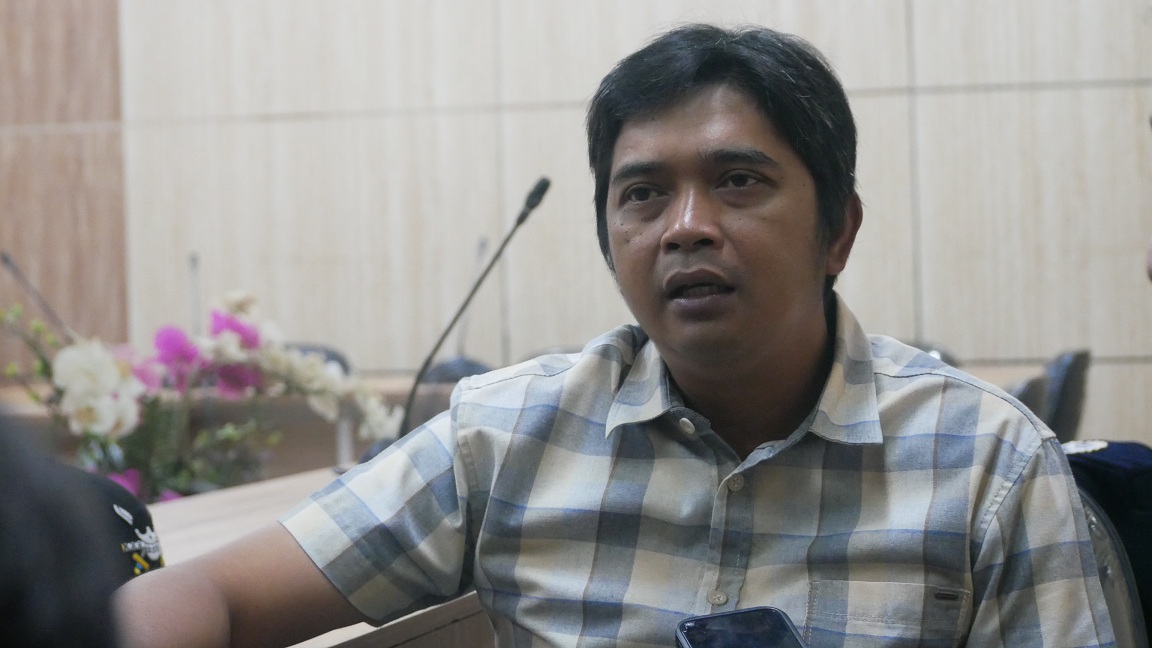 &ldquo;Papuma tiketnya Rp 25 ribu, sedangkan Watu Ulo Rp10 ribu. Kami ingin Papuma dan Watu Ulo benar-benar menjadi kebanggaan Jember.&rdquo; CANDRA ARI FIANTO, Ketua Komisi B DPRD Jember.