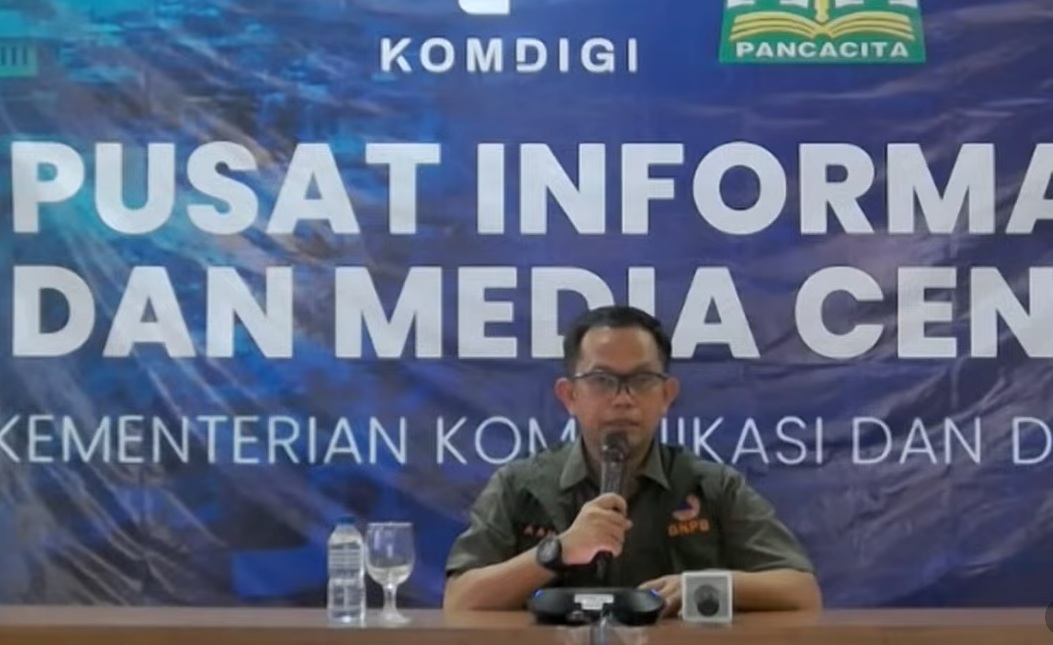 UPDATE: BNPB mengungkap korban jiwa dalam bencana di Sumatera bertambah menjadi 990 jiwa hingga Kamis (11/12/2025).