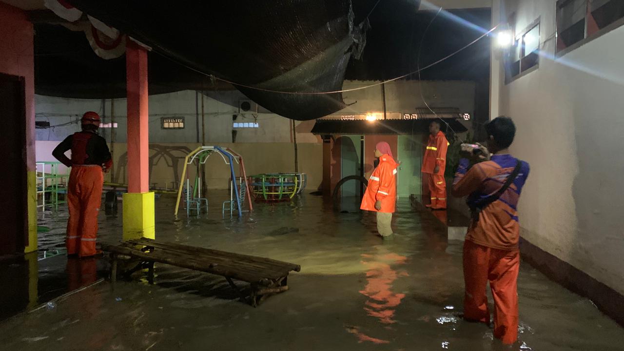 Kecamatan Cermee Bondowoso Dikepung Banjir, 875 Kepala Keluarga Terdampak hingga Fasilitas umum Terendam