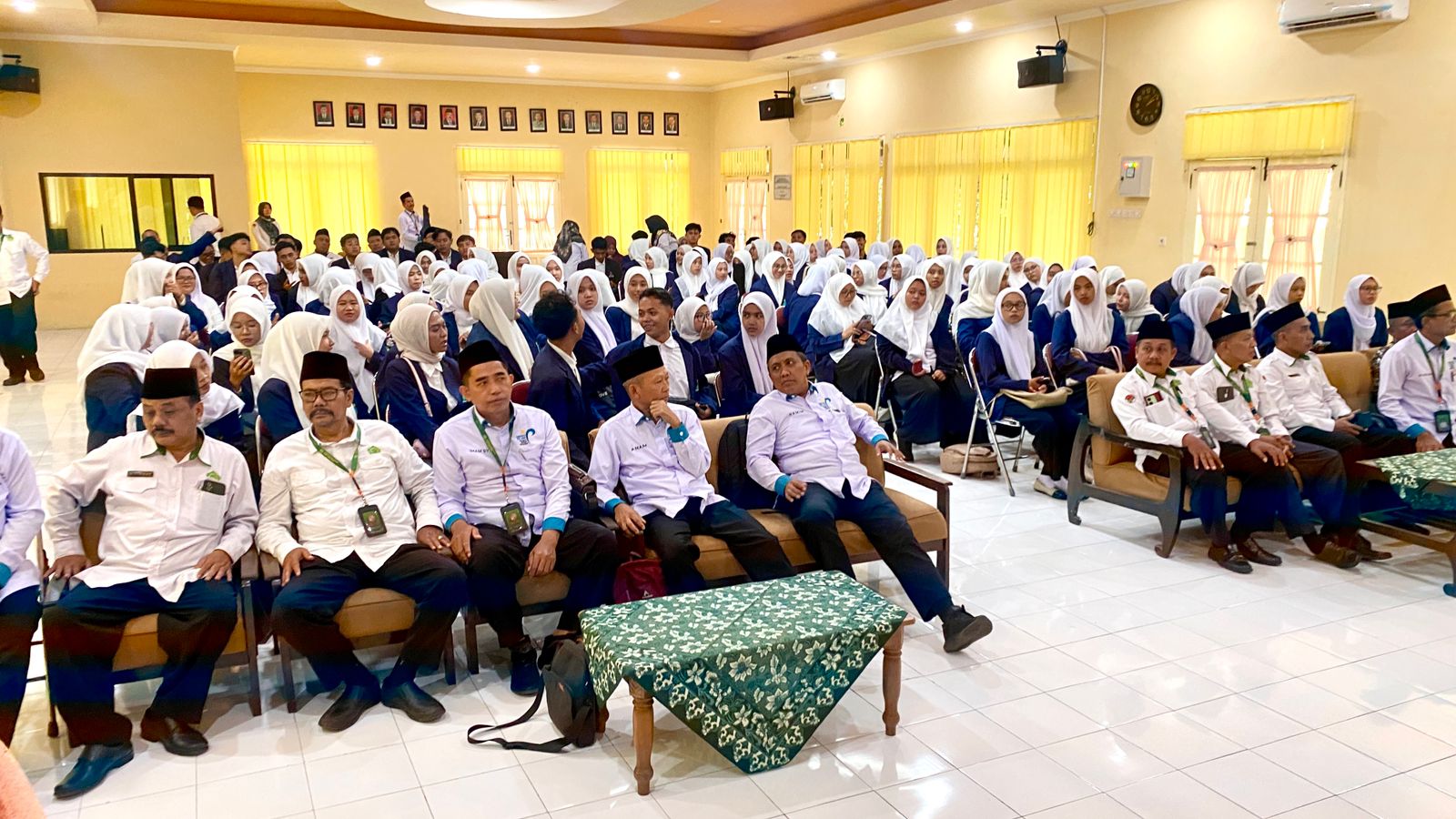 Penyerahan mahasiswa program PKL Fakultas Dakwah UIN KHAS Jember di Kantor Kemenag Lumajang Selasa (13/1).