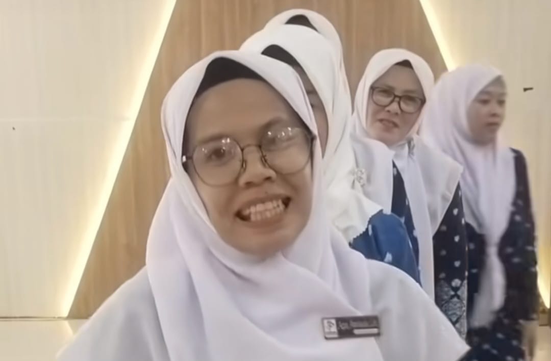 Viral di media sosial guru PAUD ungkap besaran gaji yang didapat. (TikTok/andepipaud)