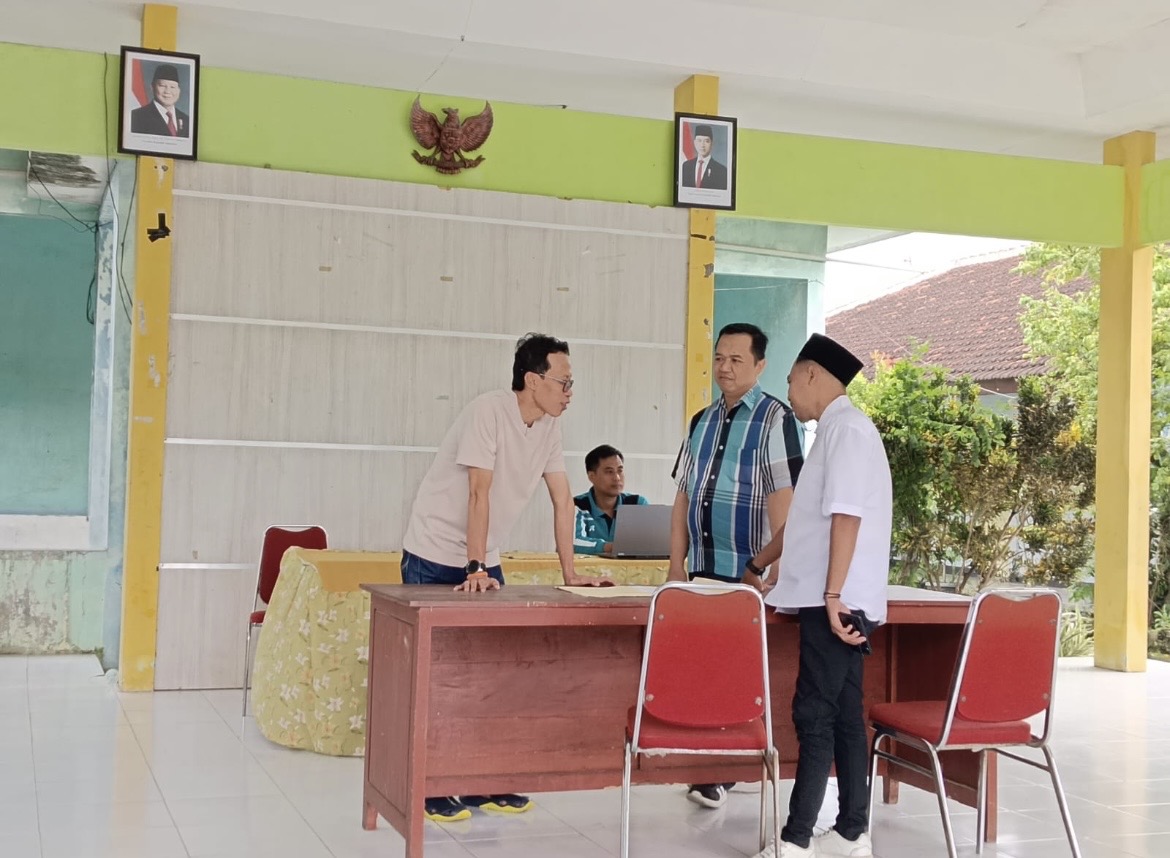 NETIZEN: Detik-detik terjadinya protes salah satu peserta calon perangkat desa Sumber Salam, Jumat (23/1)