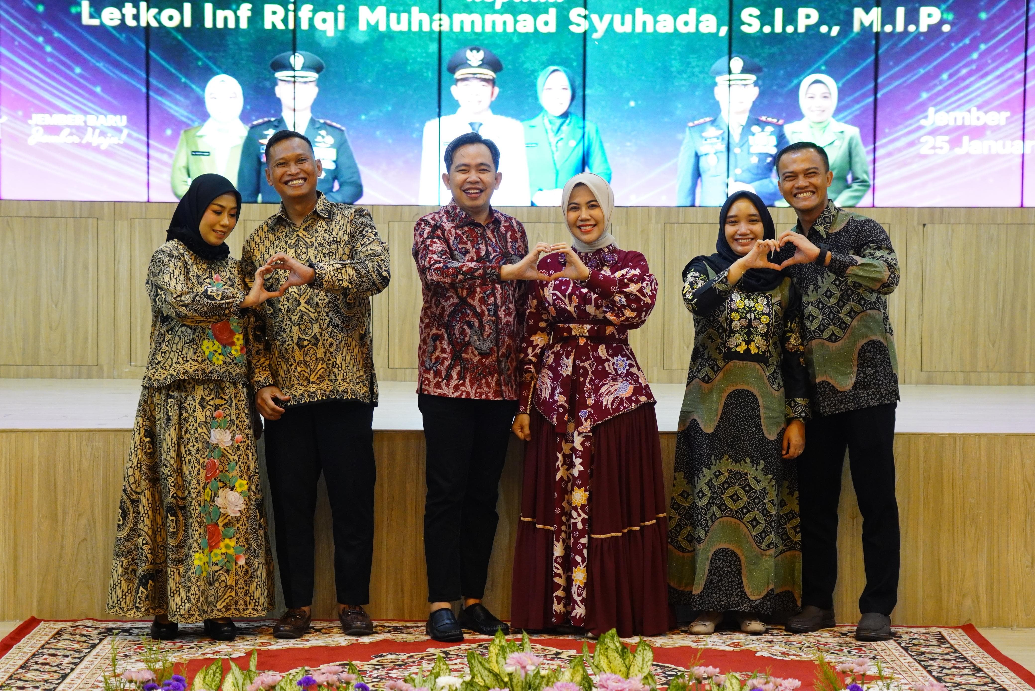 Pisah sambut Komandan Kodim Jember, di Pendapa Wahyawibawagraha Jember, Minggu (25/01/2026) malam. (Dok. Diskominfo)