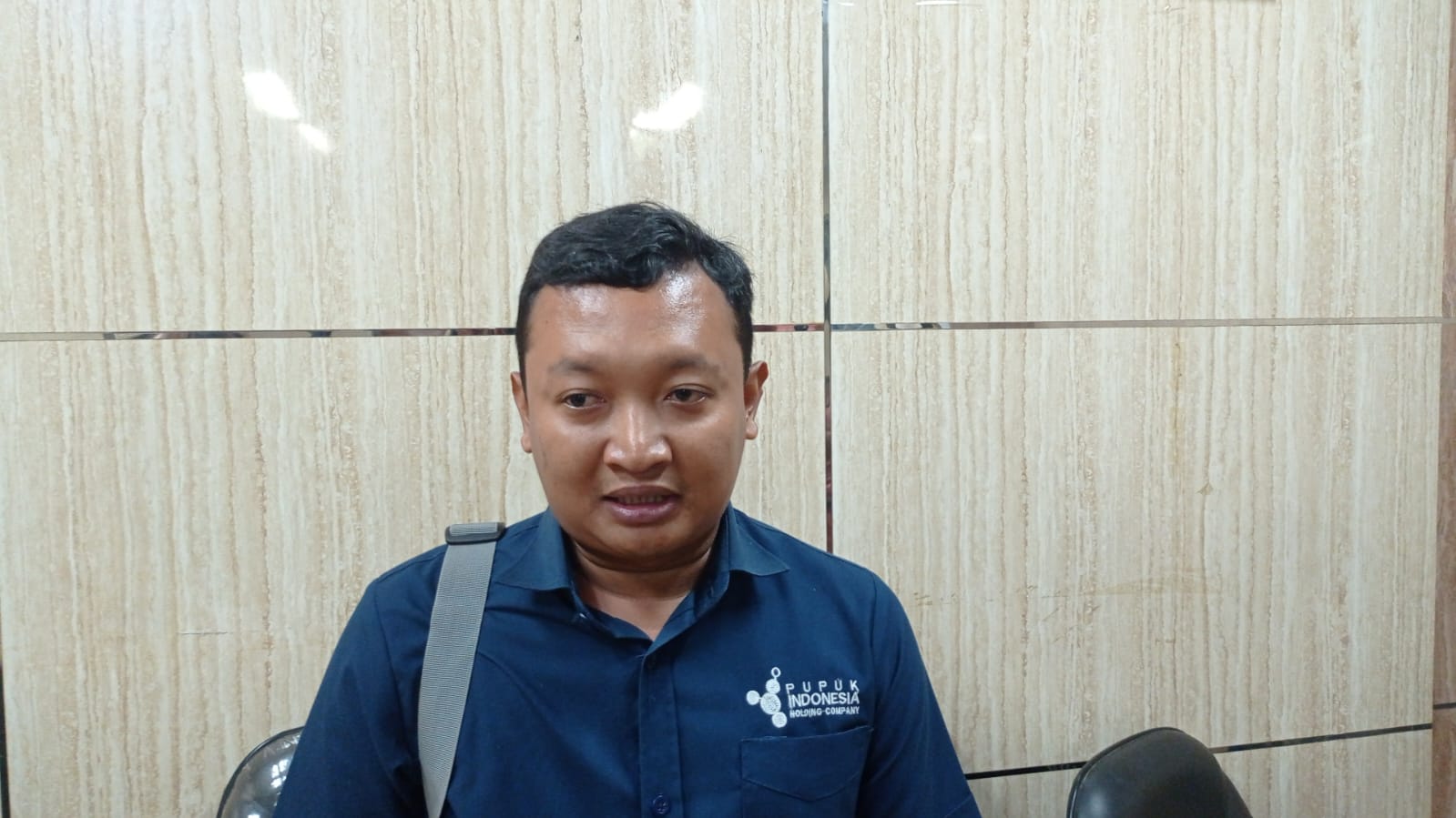 &ldquo;Sempat ada kekosongan stok karena gangguan operasional di Pusri Palembang dan kendala ombak tinggi. Sehingga pengiriman pupuk melalui kapal tersendat.&rdquo; Slamet Saputra, AE Pupuk Indonesia Jember.