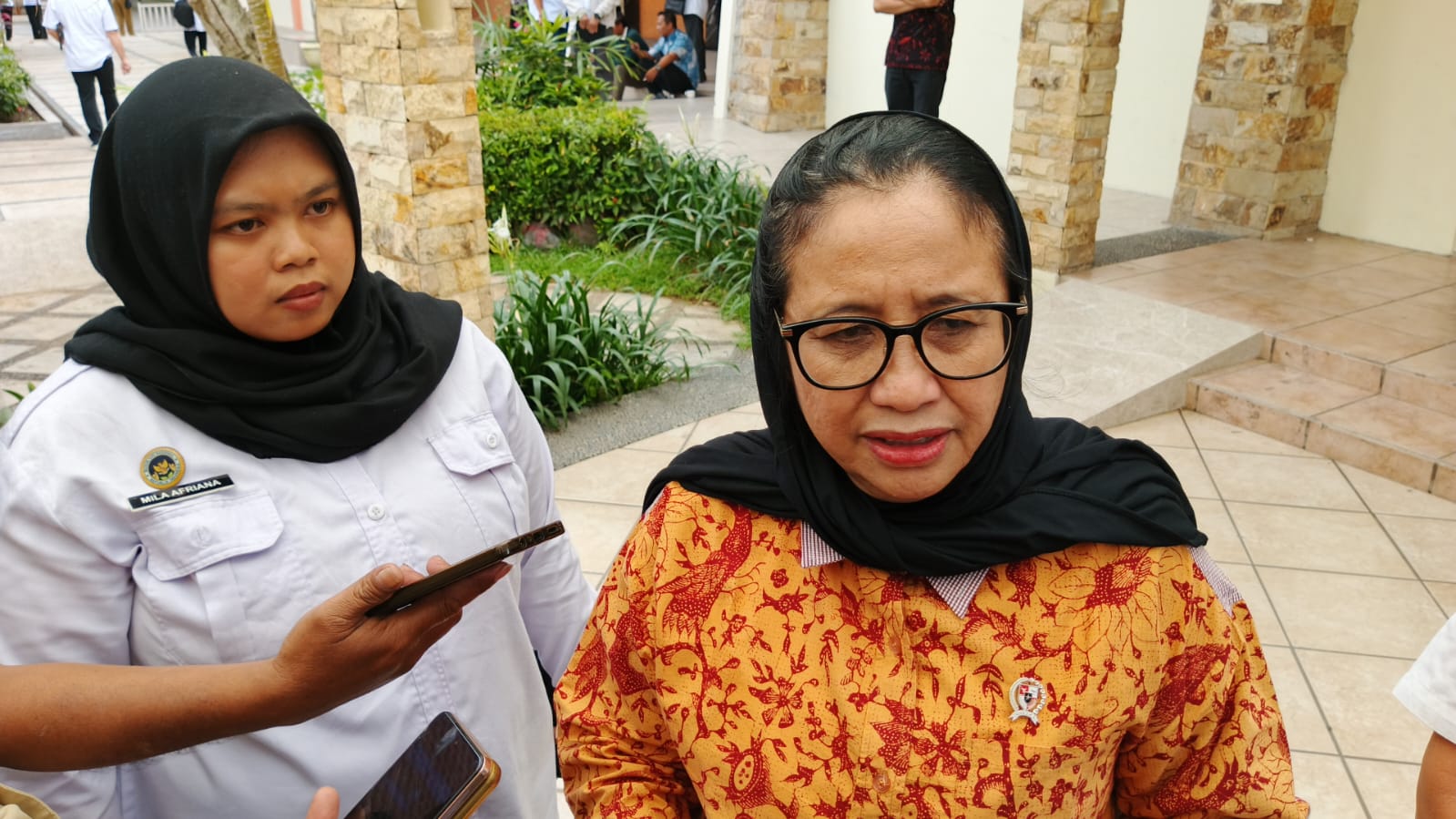 Wakil Ketua Badan Gizi Nasional (BGN) RI Nanik Sudaryati Deyang (kanan)