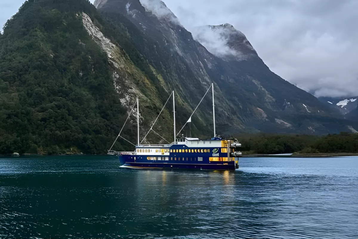 Fiordland National Park, salah satu tempat yang wajib dikunjungi untuk wisata alam di Selandia Baru (Dok. New Zealand)
