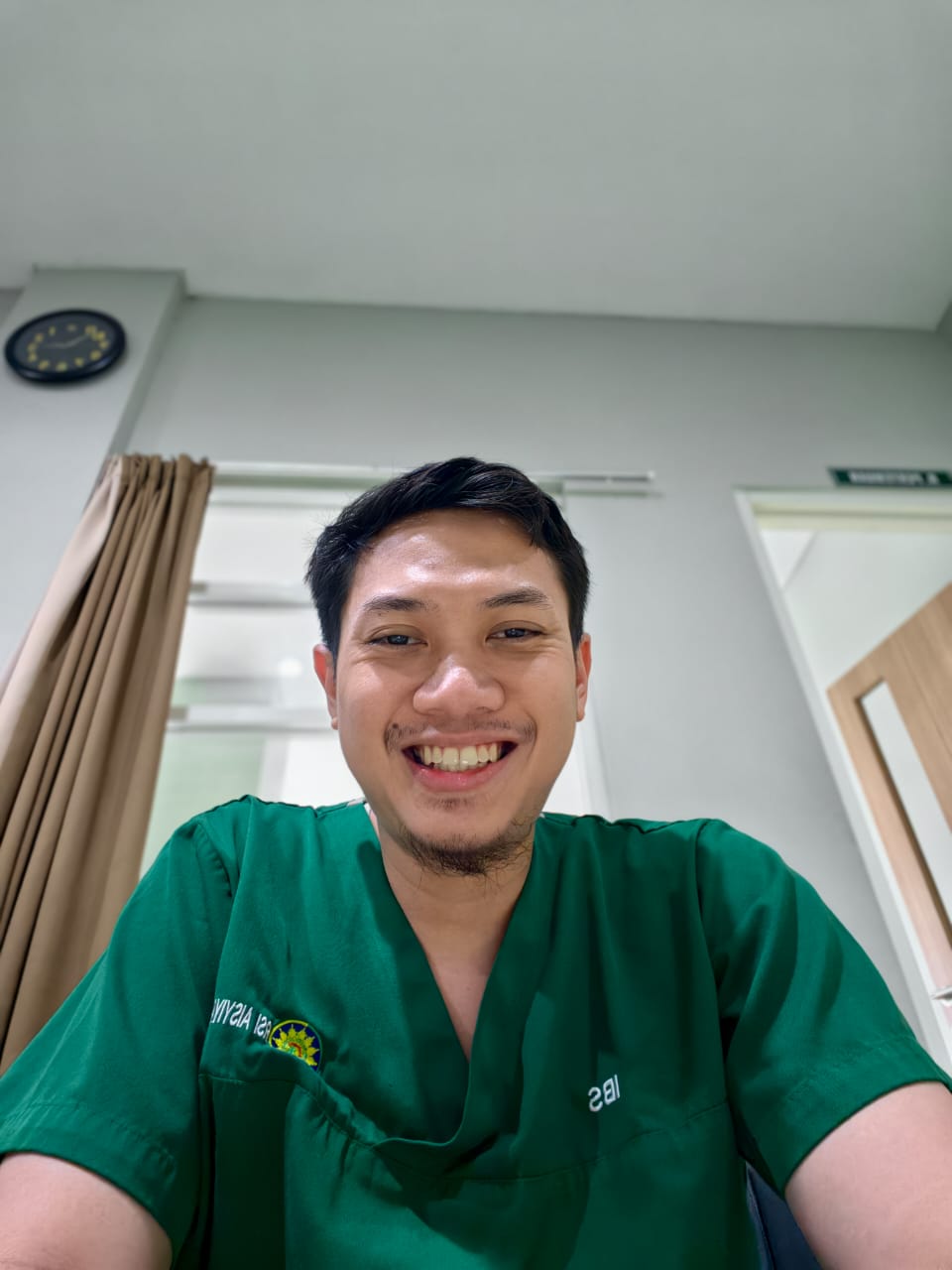 dr Mudzakkir Taufiqur Rahman Dokter IGD RSD Kalisat Jember