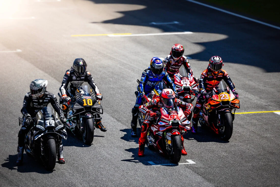 Davide Tardozzi menegaskan fokus utama Ducati saat ini hanya menyelesaikan kesepakatan kontrak dengan Marc Marqquez.