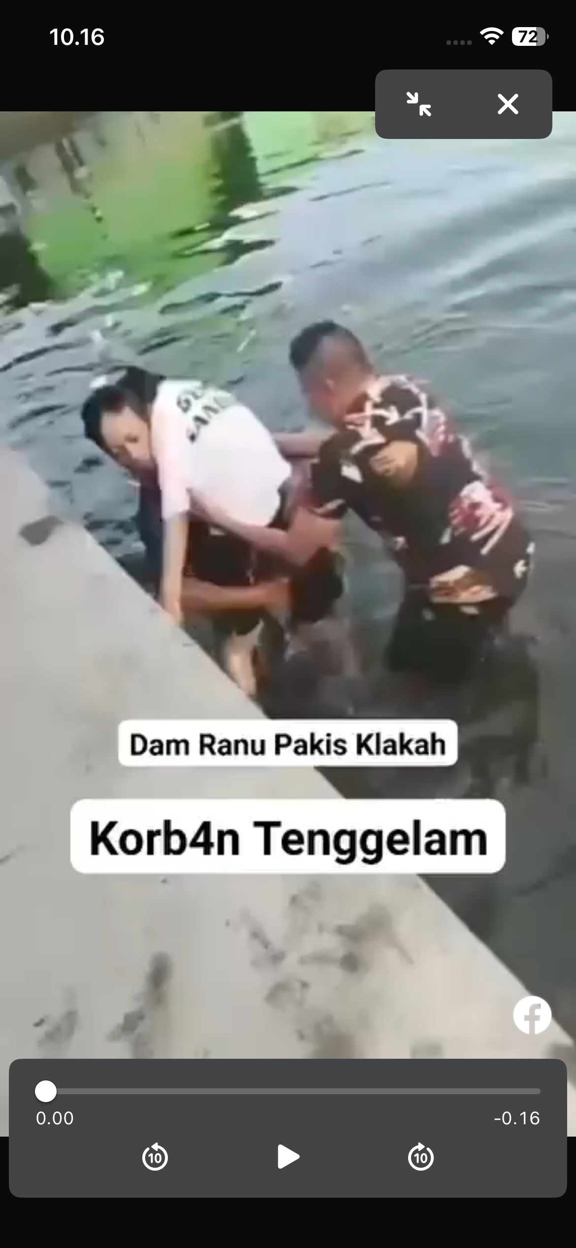 TEMUKAN: Warga Desa Ranupakis, Kecamatan Klakah saat menemukan mayat tenggelam di dam ranu pakis, pada Kamis pagi (5/2).(Tangkap Layar)