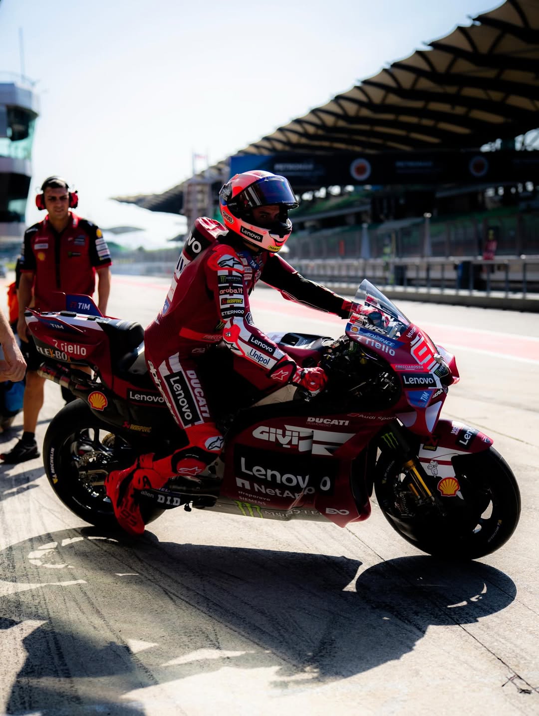 Marc Marquez dalam sesi tes pramusim di Sirkuti Sepang Malaysia.