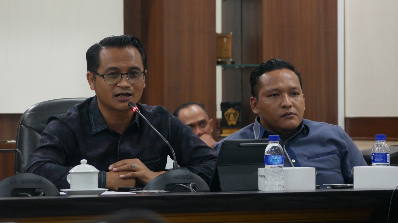 &ldquo;Independensi itu bukan berarti tak berpihak. Tetap berpihak, tapi kepada fakta, kebenaran, kepentingan masyarakat terutama yang lemah, serta bangsa dan negara.&rdquo; WIDARTO, Wakil Ketua DPRD Jember