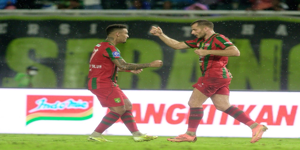 Persebaya harus mengakui keunggulan Bhayangkara FC di laga malam tadi. (DOK OFFICIAL PERSEBAYA)